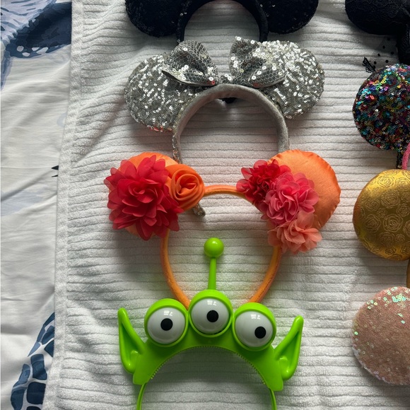 Disney Parks Minnie Ears LOT of 12 - Picture 2 of 4